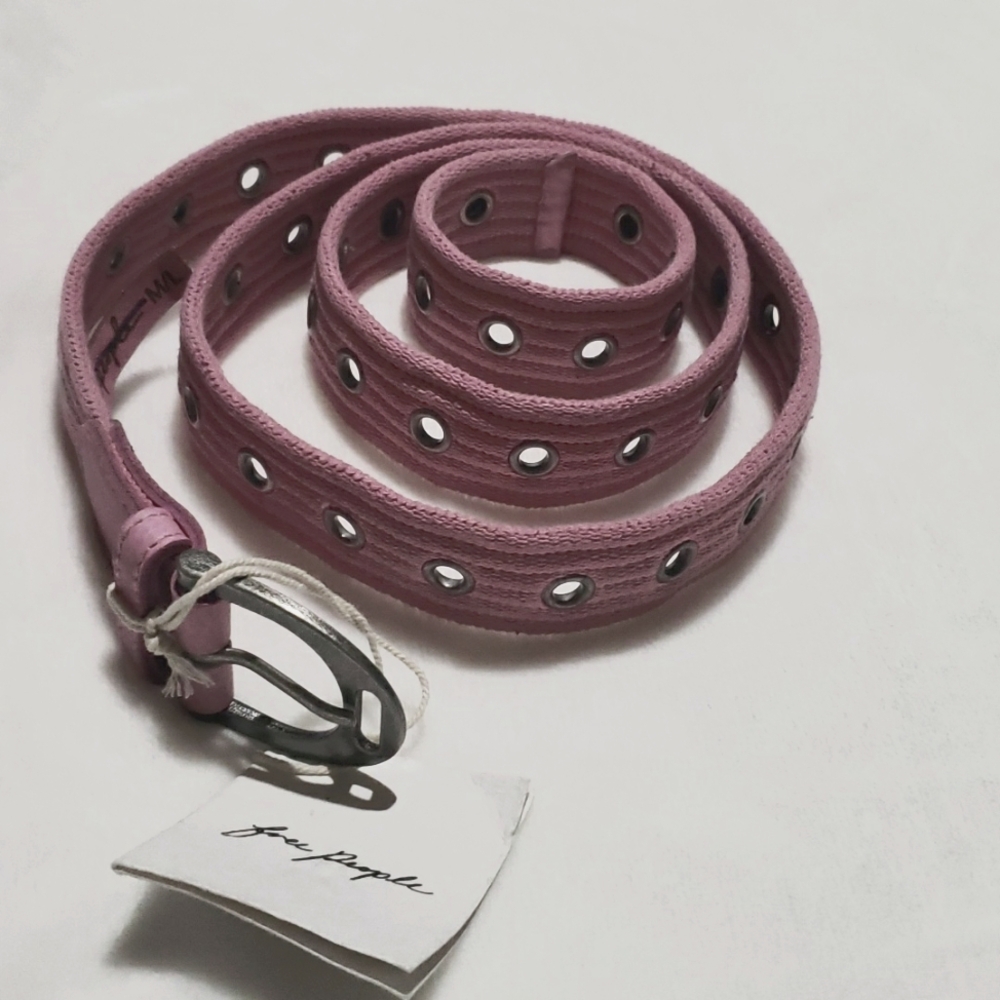 Free People Avril Grommet‎ Belt Pink. S/M. (47INS)